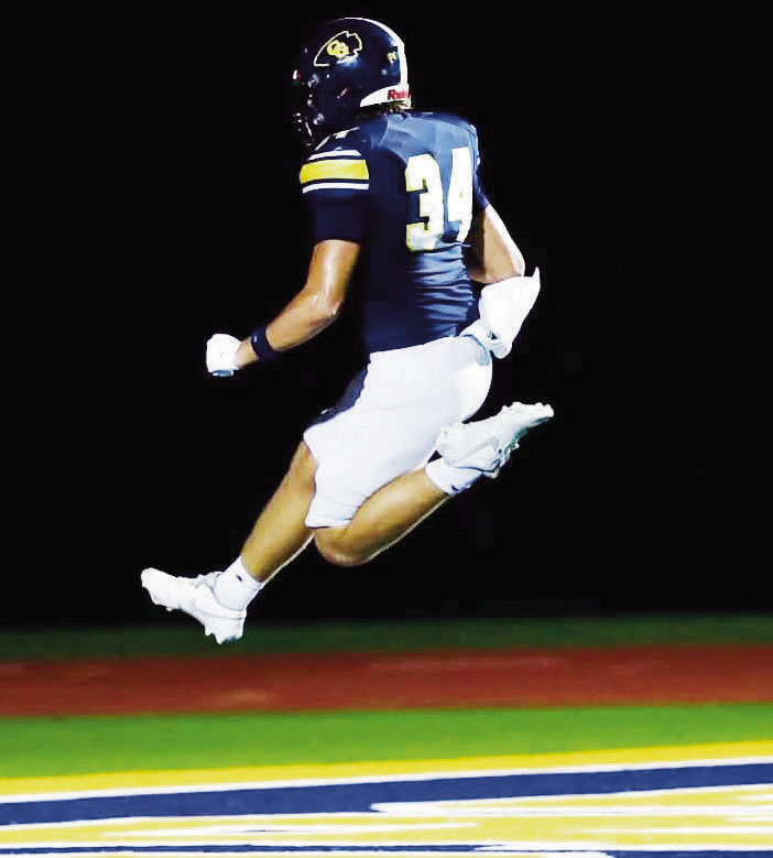 Mason Samuels surpassed Ethan Burton’s career receiving- yardage record (1,072 yards). (Photo by Brandy Villalobos)