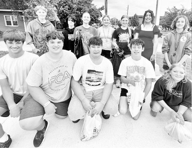 Students Participate in Community Cleanup