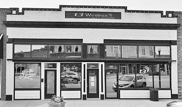 220 W Main, Council Grove . . . Young entrepreneuring brothers, Don and Newt Dilley, established what may have been the largest bakery in Morris County history, located in downtown Council Grove in the early 1900s. The company initially produced 75 to 100