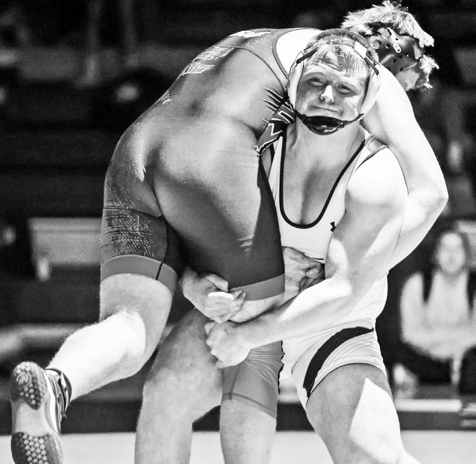 Tyler Hutchinson (37-4) at 285