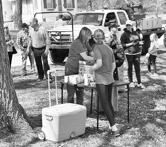 Members of the Berean Baptist Church responded during the crisis by setting up a table with snacks for the first responders, choosing to serve those who were serving them. (Photo by Shawn Wangerin)