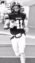 Braves senior Bradley Doornbos scores a touchdown and surpasses 1,000 career all-purpose yards. (Photo by Amber Weeks)