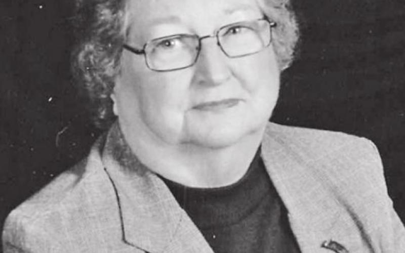 Mona Mae McDiffett-Kniebel