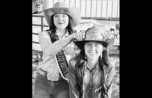 Rylee Williams was crowned the 2026 Miss Morris County Youth Rodeo Queen on Saturday by Kaylee Ehrlich, the 2025 titleholder.
