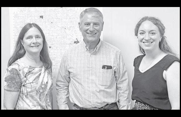 Newland discusses Schmidt campaign during CG visit